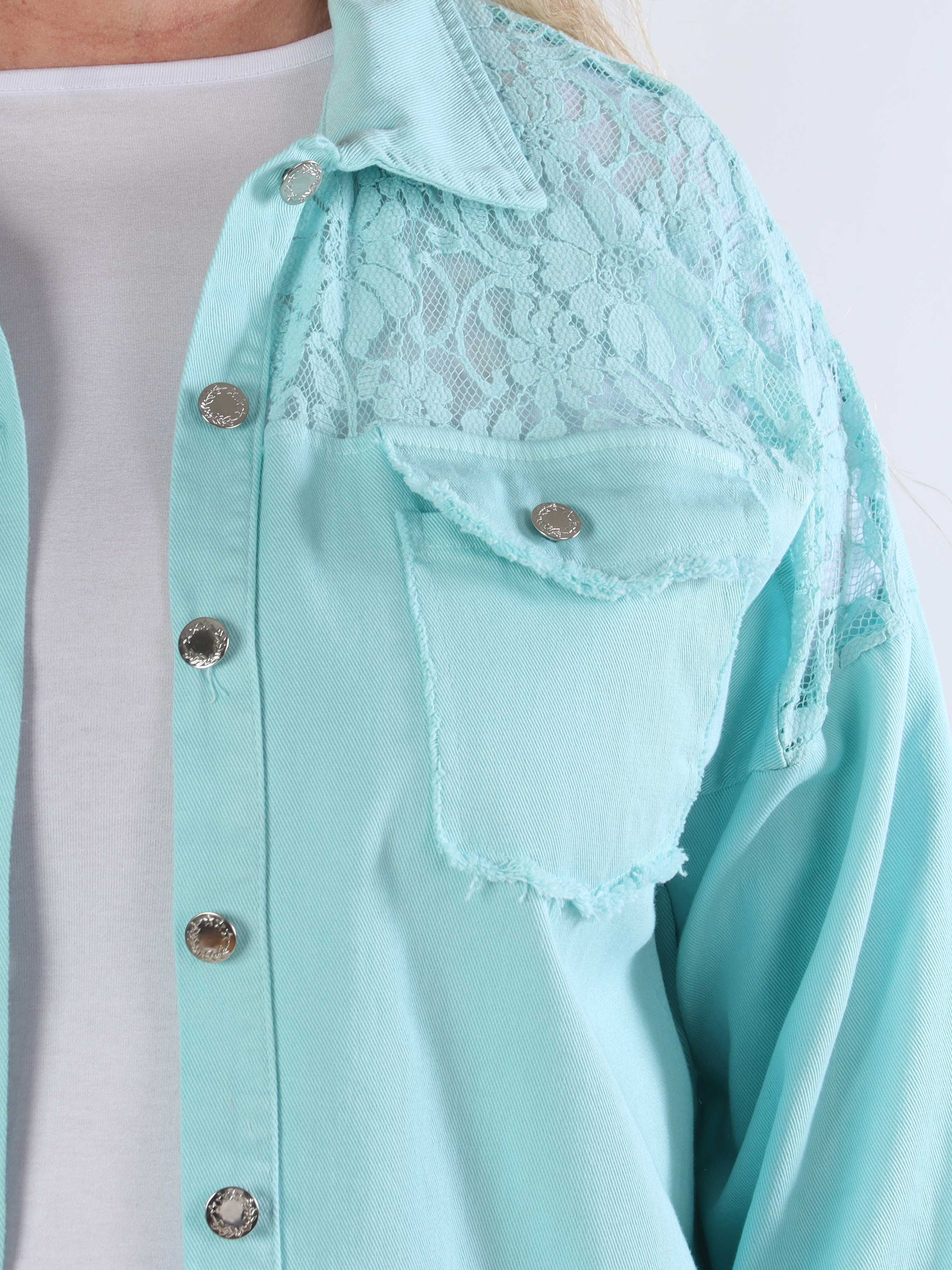 Scarlett - Jeansjacka i plusstorlek med spets på axlarna